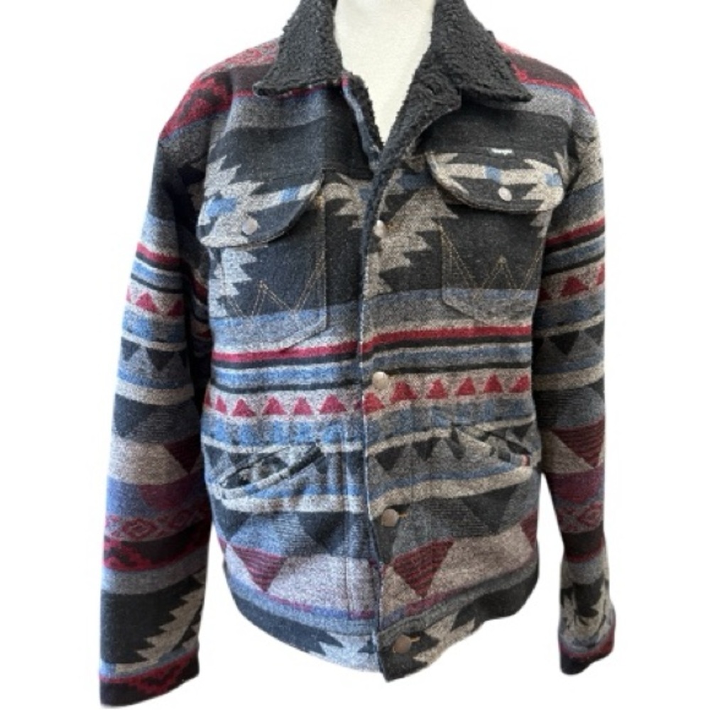 WRANGLER SHERPA LINED WESTERN JACQUARD BARN JACKET size Medium